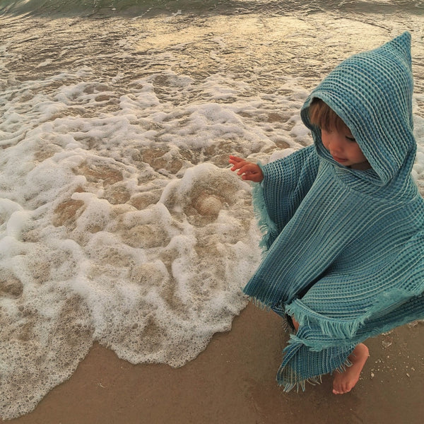 Linen Poncho. Ocean Green