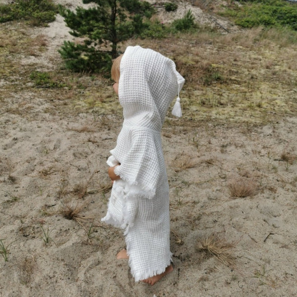 Linen Poncho. White